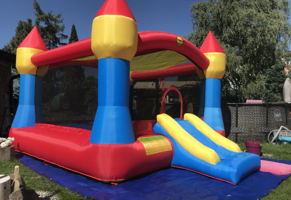 Pronájem nafukovacích skákacích hradů, k pronájmu, nafukovačky údlice, skákací hrady chomutov, skákací hrady ústecký kraj, pronájem, ústecko,