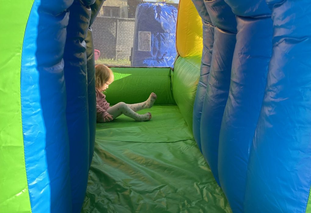 skakaci hrad, nafukovaci hrad, pronajem, k pronajmu, mimonove, minions, udlice, chomutov, ustecky kraj, ustecko,